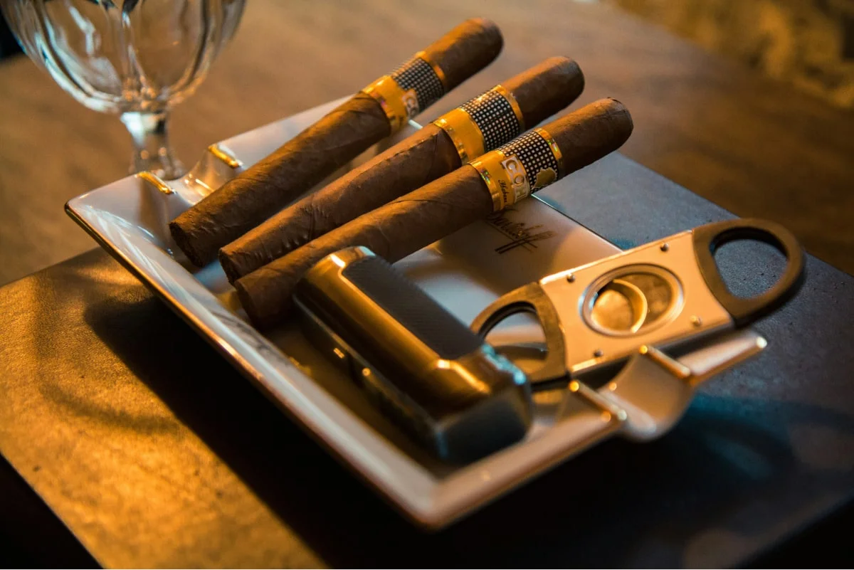 how to avoid payment processing issues for your cigar business